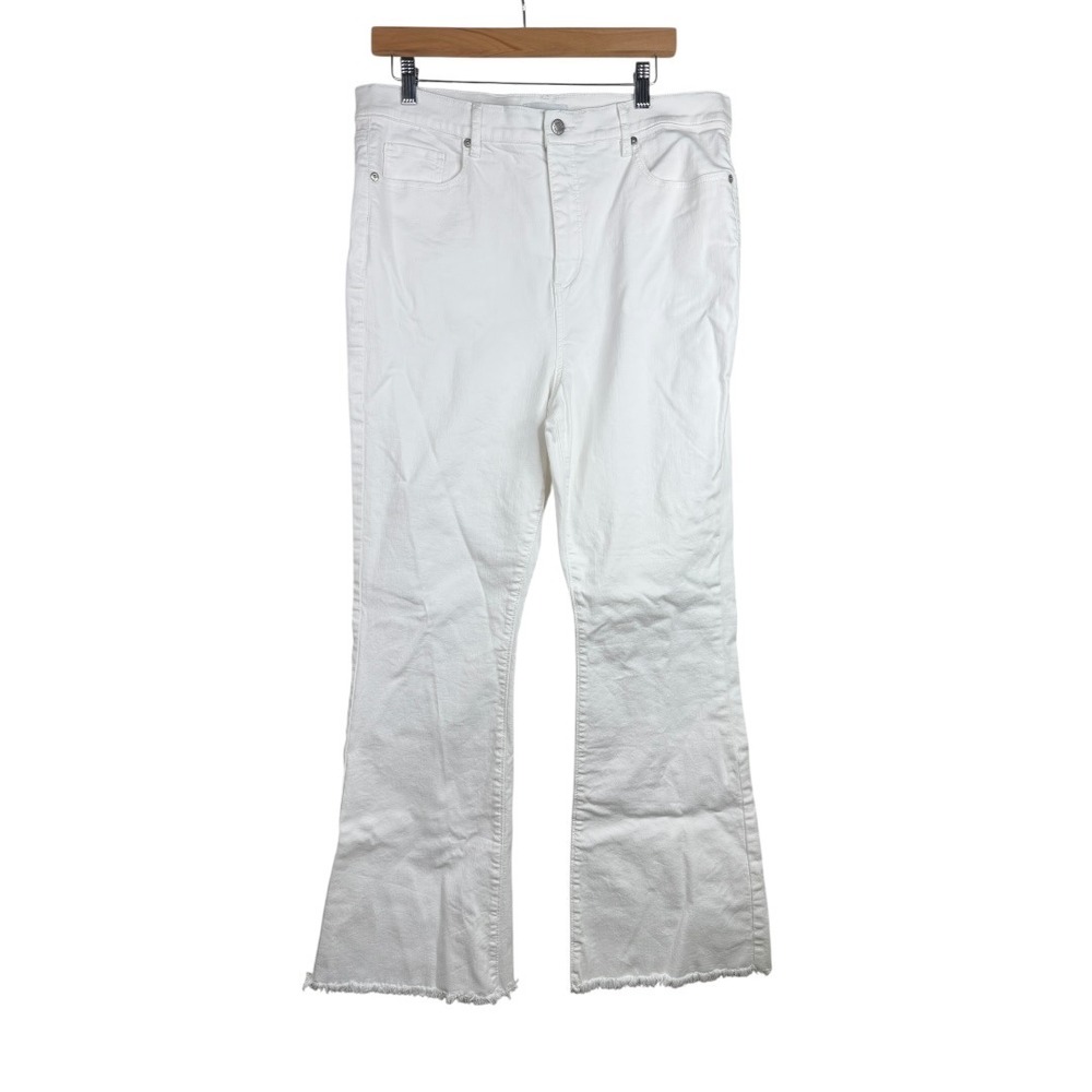 LOFT‎ The Slim Flare Frayed Hem Jeans size 14/32 White